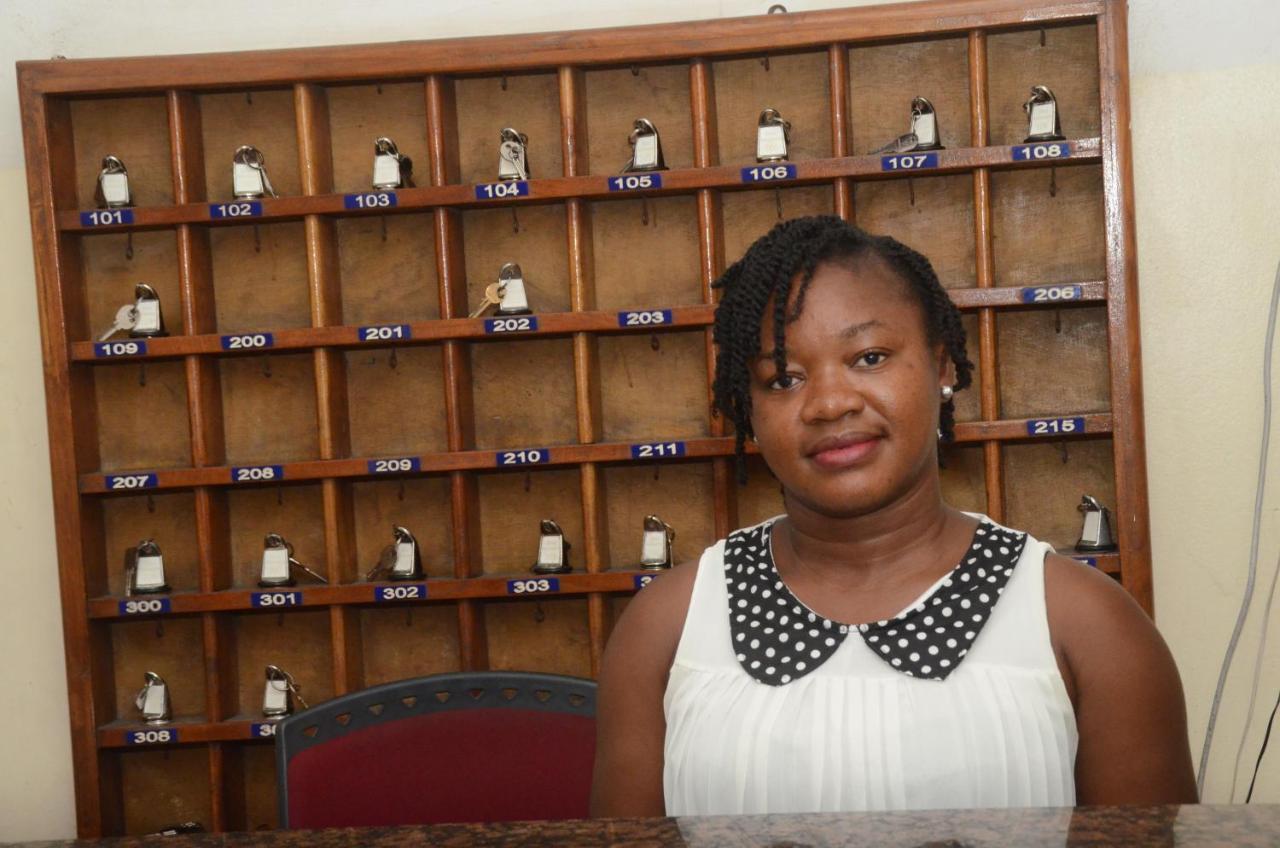 Hotel Ambassadors Lomé Buitenkant foto